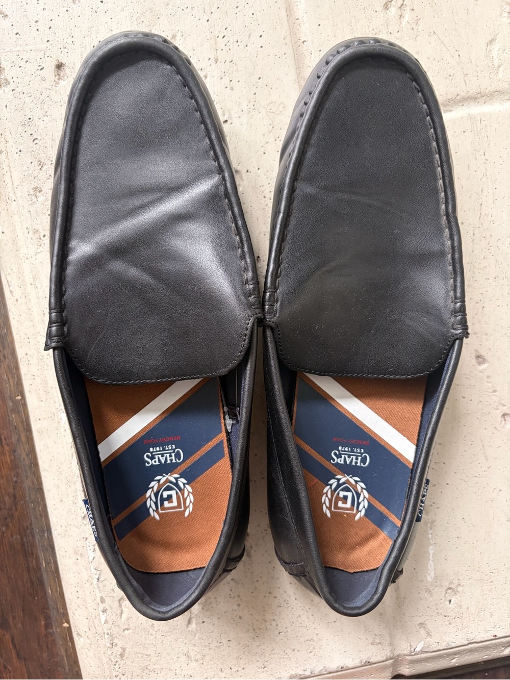 Chaps Men’s Black Leather Slip-On Loafers memory foam sz 8.5